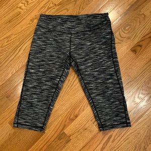 Zella large crop Capri legging